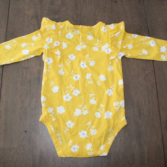 Girls Carters Yellow 1 piece/ 9 months - Picture 3 of 3
